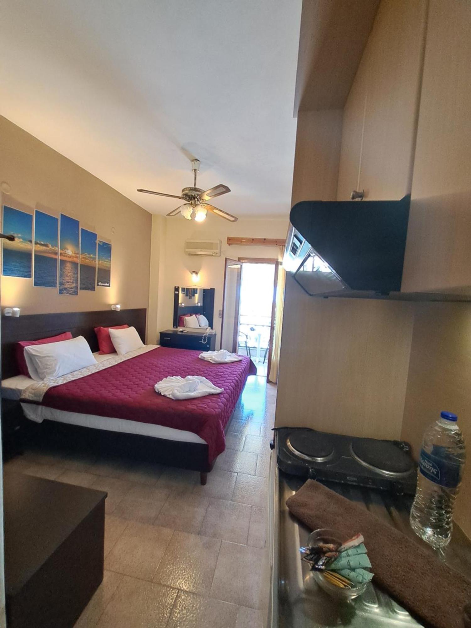 Gorgona Hotel Patitírion Zewnętrze zdjęcie